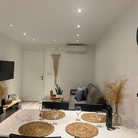 Luxury Lavender Apartment Larnaca Exterior photo