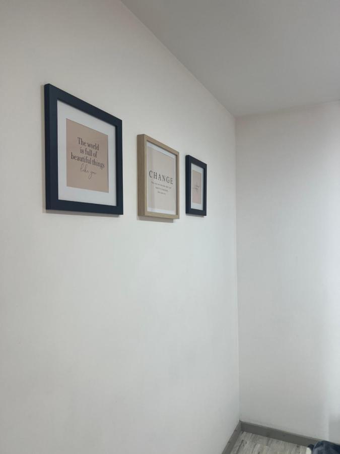 Luxury Lavender Apartment Larnaca Exterior photo